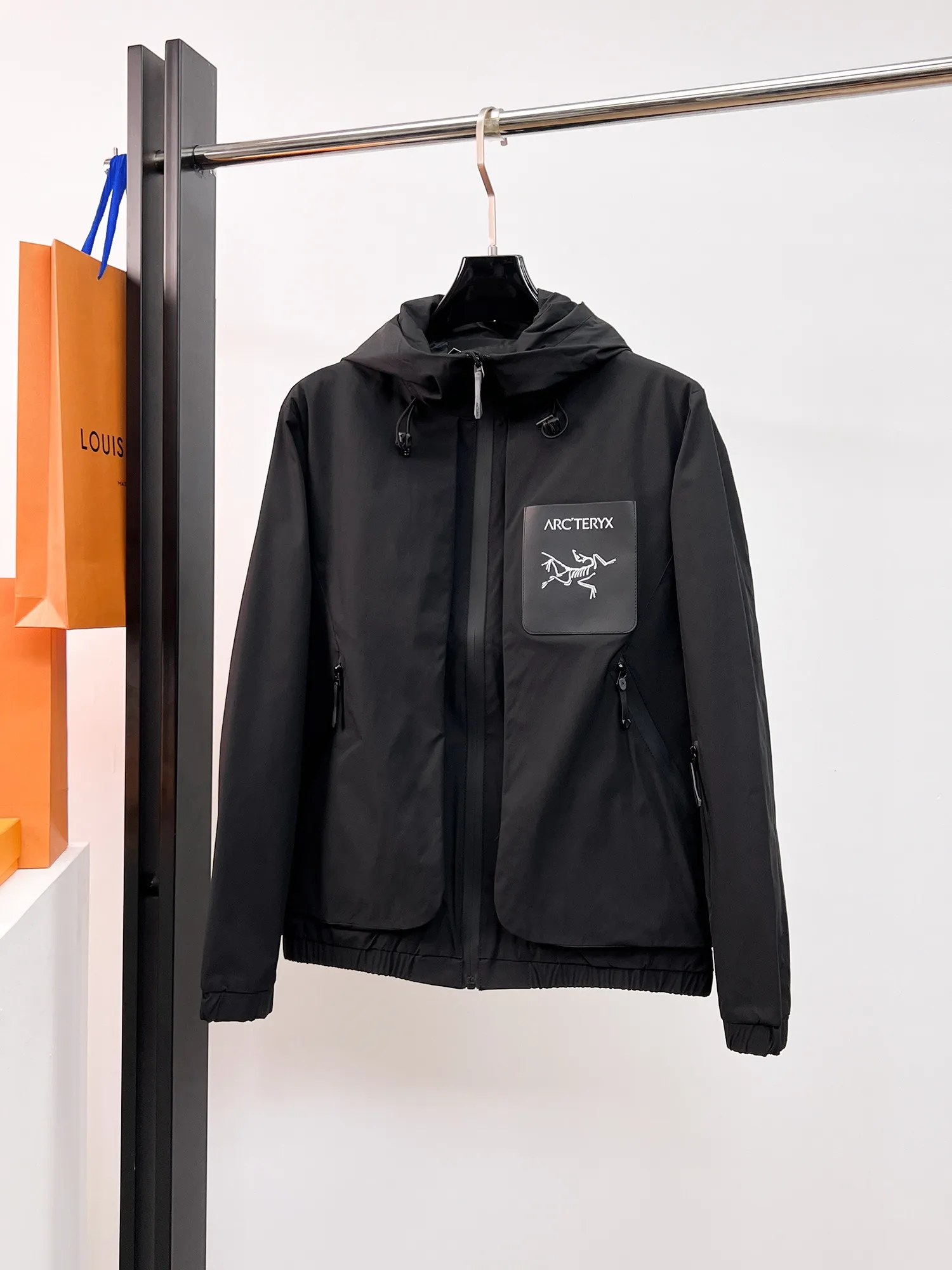 Same Style， ， 2026 New Arrival ， Original Premium Breathable ， ， ， Quality。 ， Sizes：M～3XL